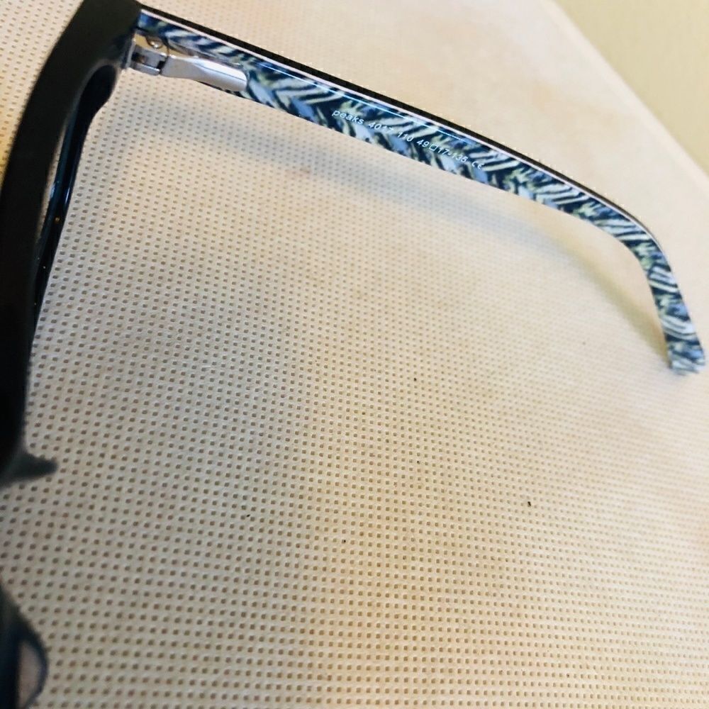 MAUI JIM Eye Glasses PEAKS Hand - Picture 8 of 8